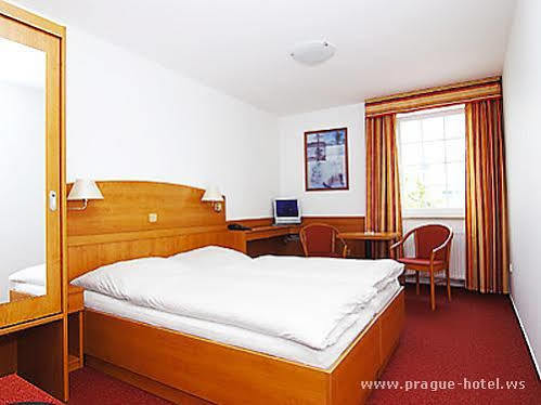 Avion Hotel 3*