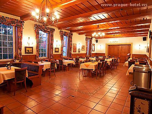 Avion Hotel